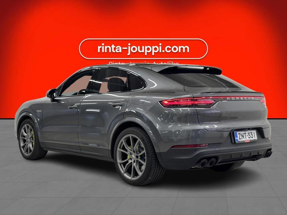 PORSCHE Cayenne 2021