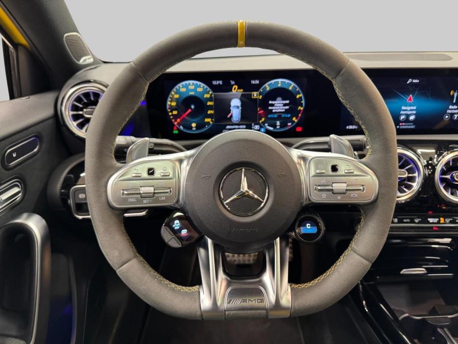MERCEDES-BENZ A 45 AMG 2022