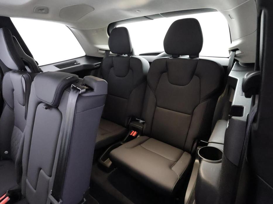 VOLVO XC90 2025