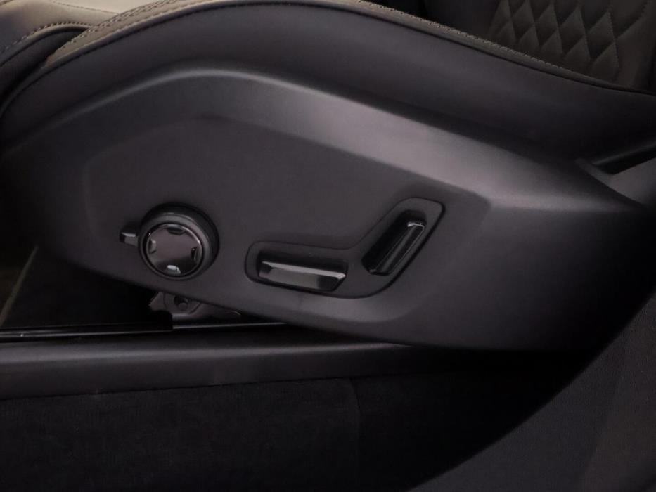 VOLVO XC90 2025