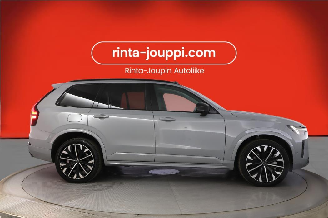 VOLVO XC90 2025