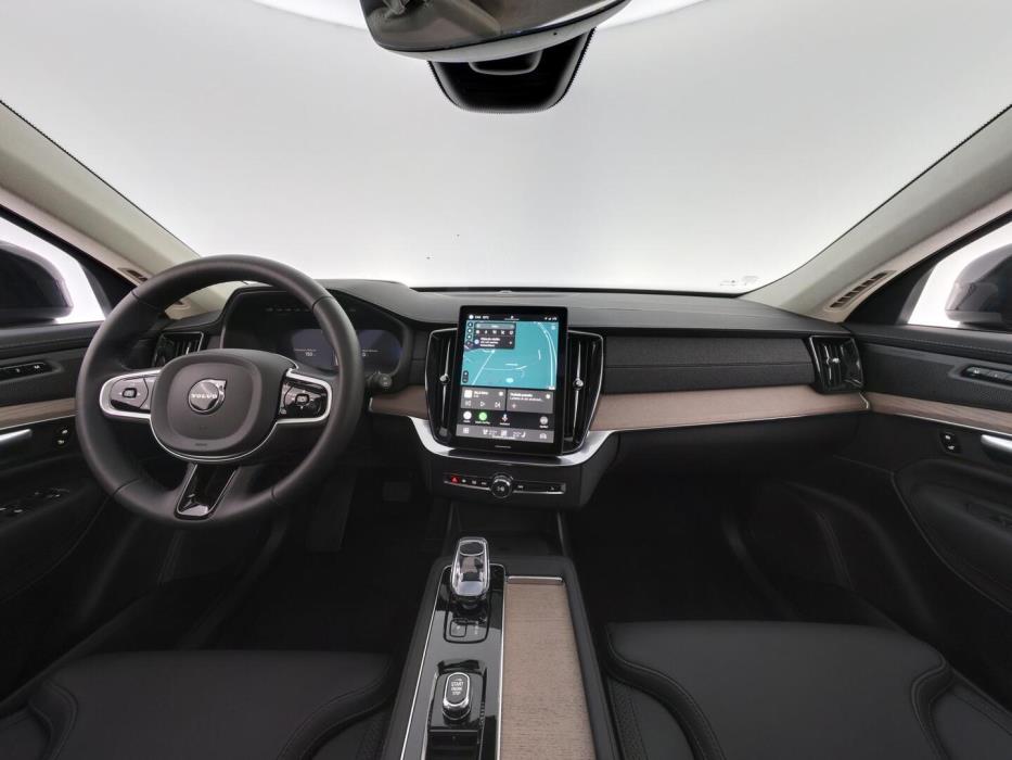 VOLVO XC90 2025