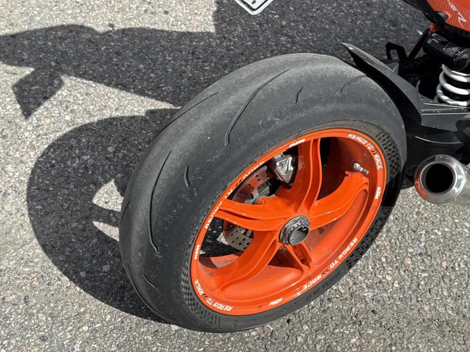 KTM 1290 2023