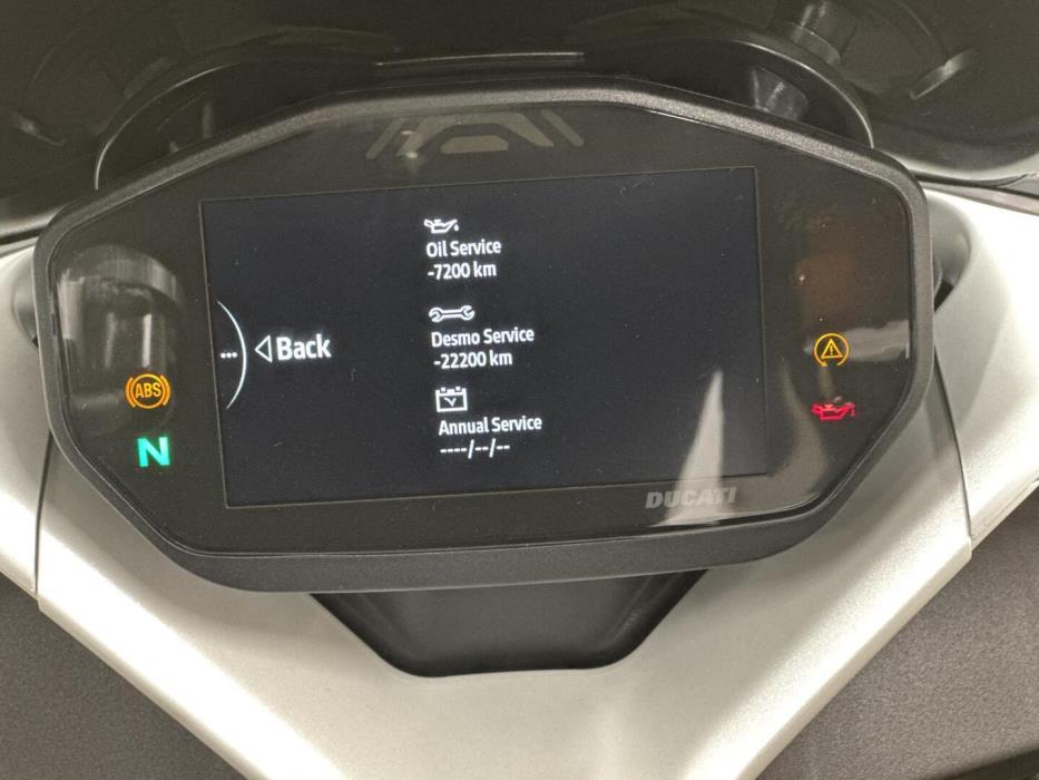 DUCATI Supersport 2023