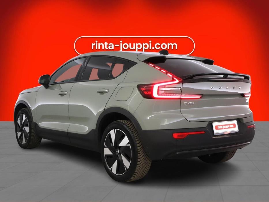 VOLVO C40 2024