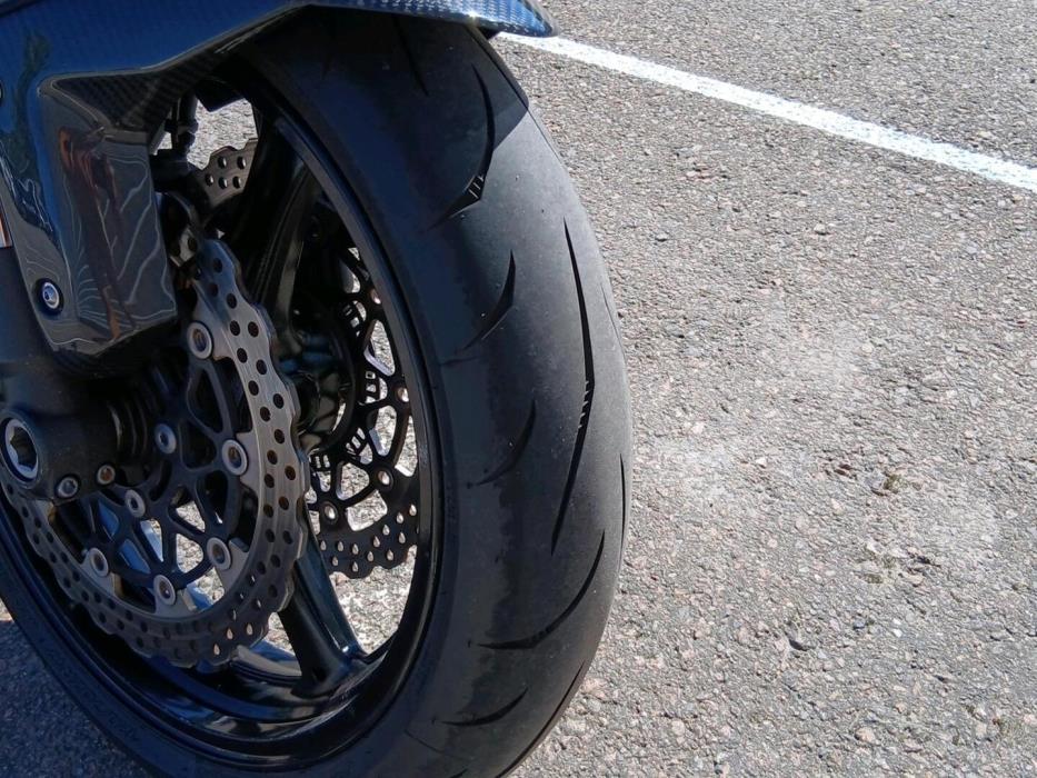 KAWASAKI Ninja 2011