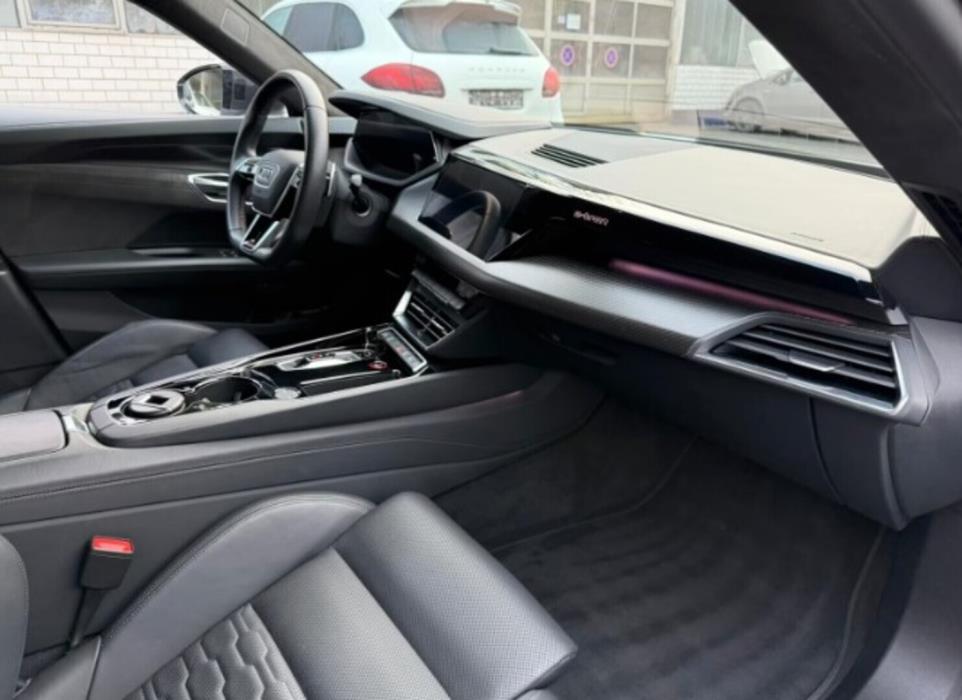 AUDI RS e-tron GT 2022