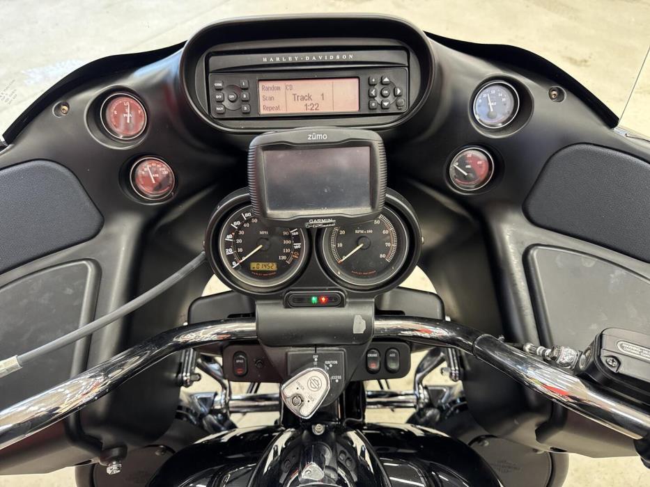 HARLEY-DAVIDSON Touring 2011