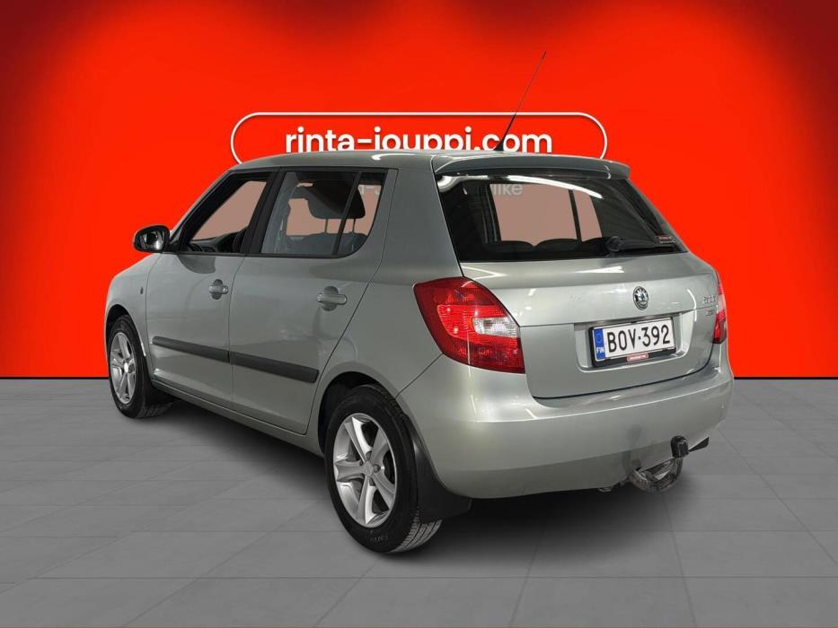 SKODA Fabia 2011