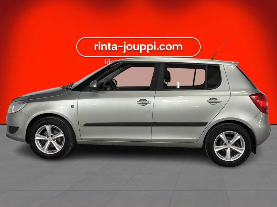 SKODA Fabia 2011