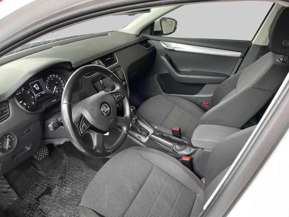SKODA Octavia 2014