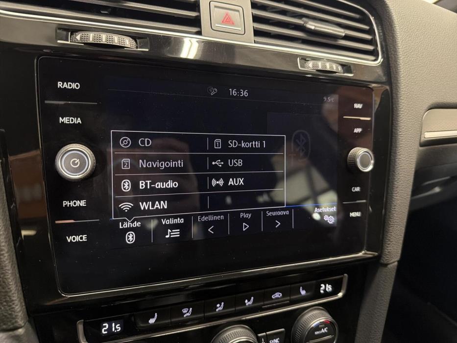 VOLKSWAGEN Golf 2017