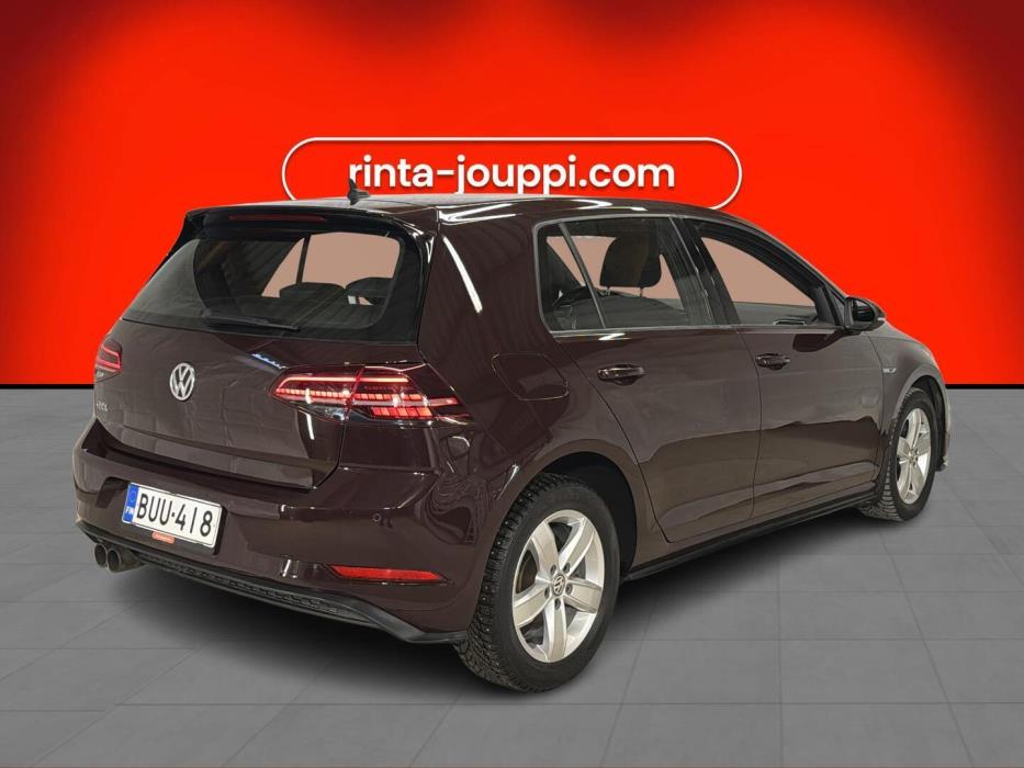 VOLKSWAGEN Golf 2017
