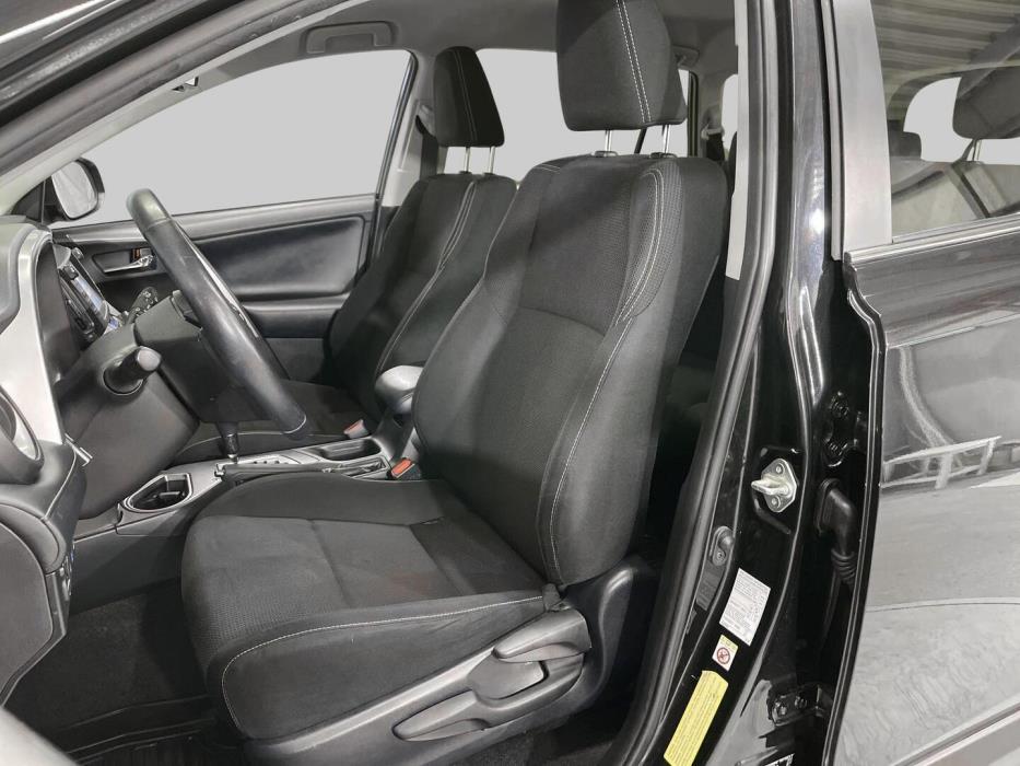 TOYOTA RAV4 2018