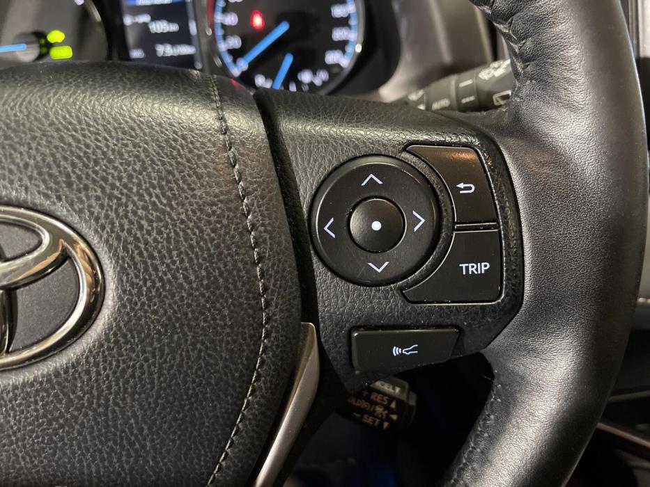 TOYOTA RAV4 2018
