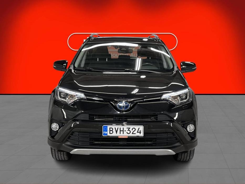 TOYOTA RAV4 2018