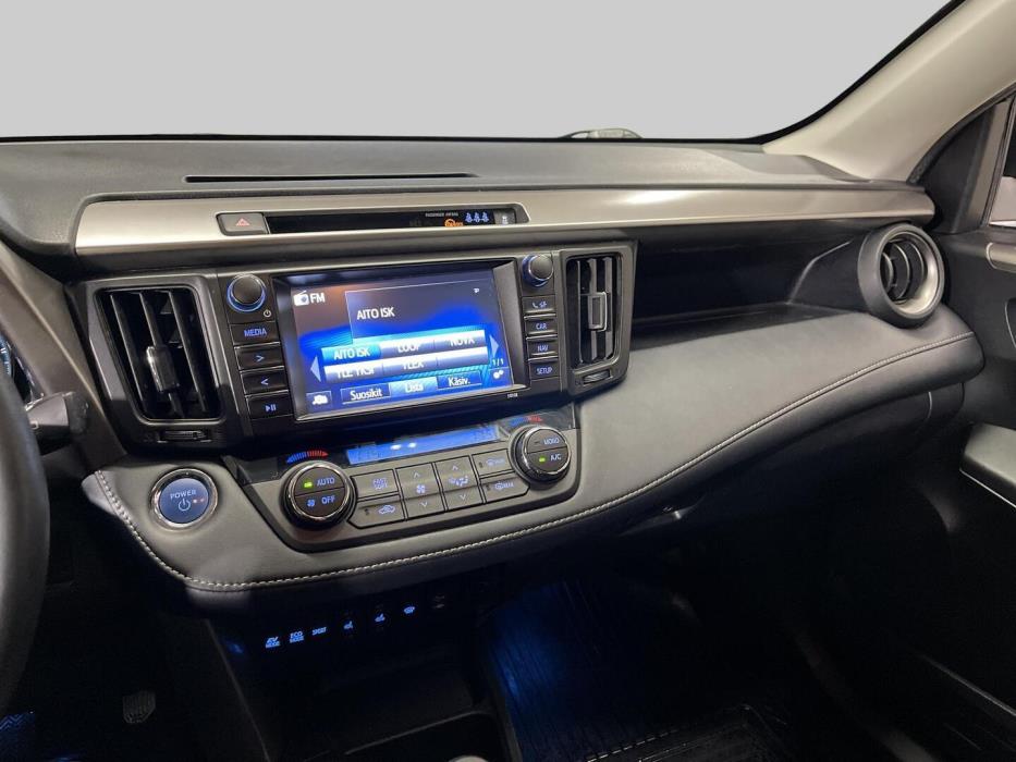 TOYOTA RAV4 2018