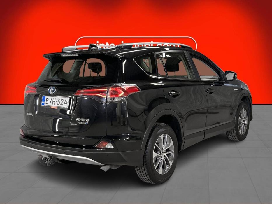 TOYOTA RAV4 2018