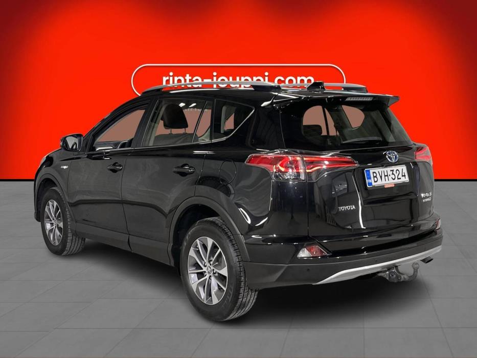 TOYOTA RAV4 2018