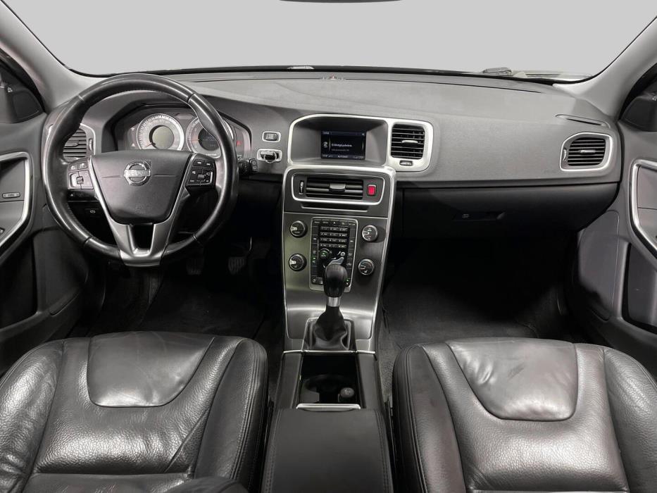 VOLVO V60 2011