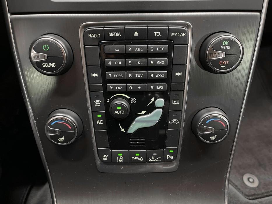 VOLVO V60 2011
