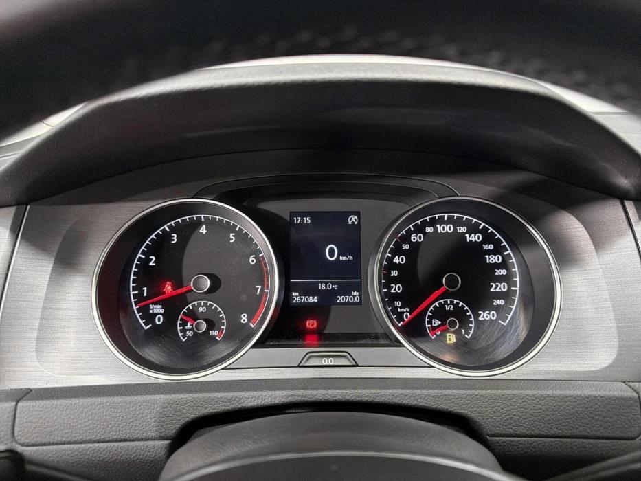 VOLKSWAGEN Golf 2013