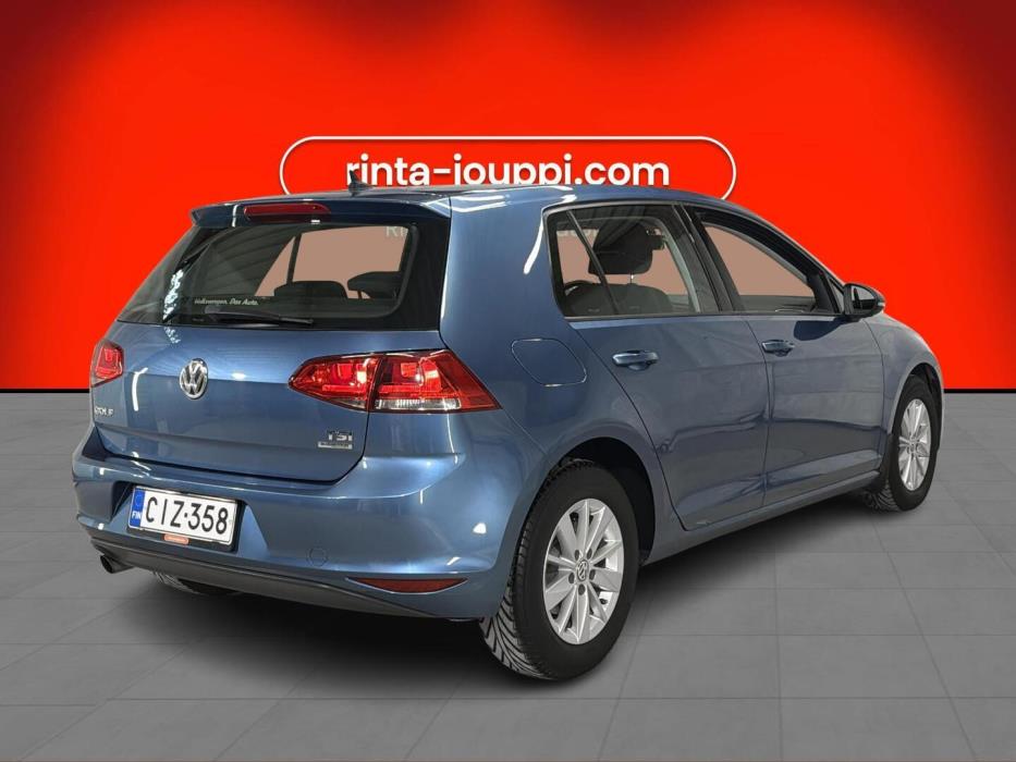 VOLKSWAGEN Golf 2013