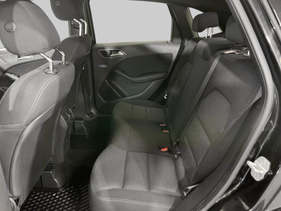 MERCEDES-BENZ B 2015