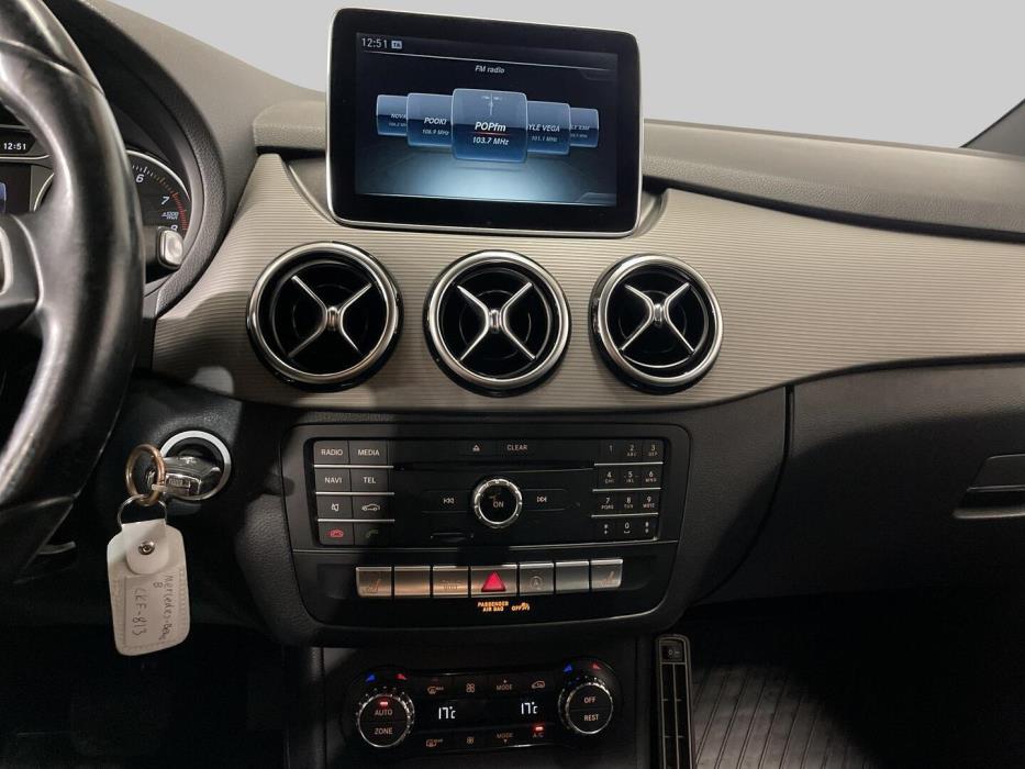 MERCEDES-BENZ B 2015