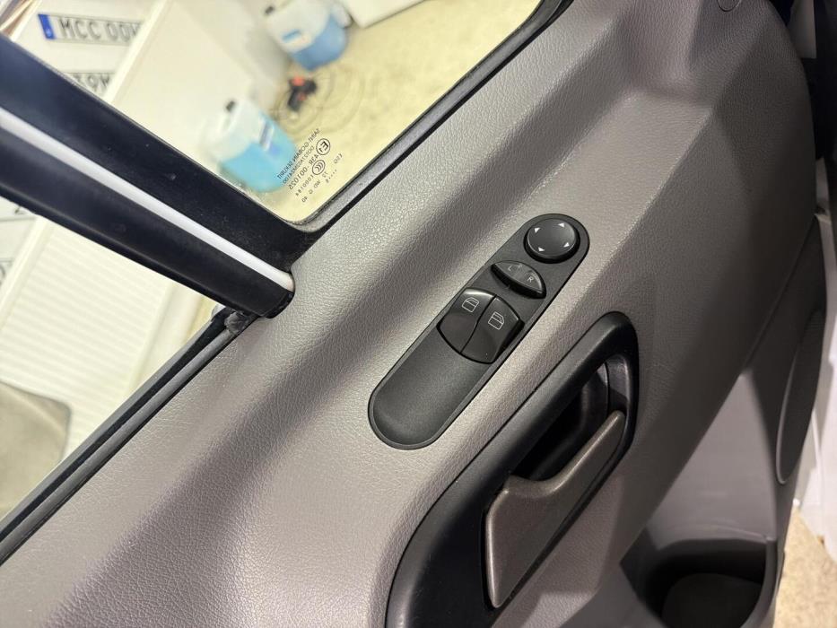 MERCEDES-BENZ Sprinter 2015