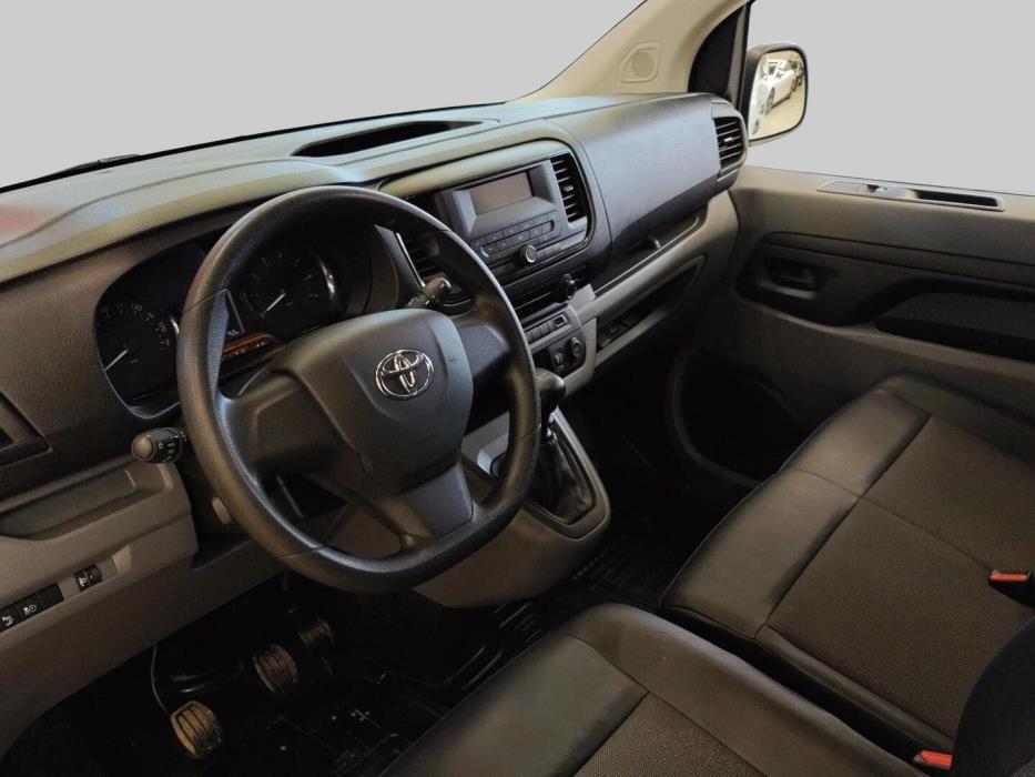 TOYOTA Proace 2020