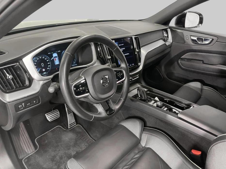 VOLVO XC60 2021