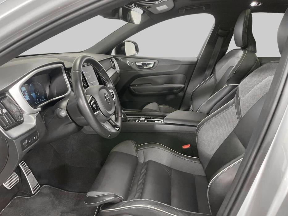 VOLVO XC60 2021