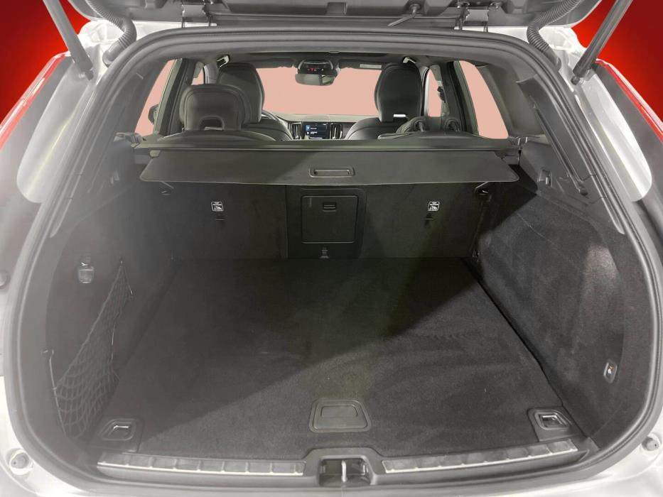 VOLVO XC60 2021