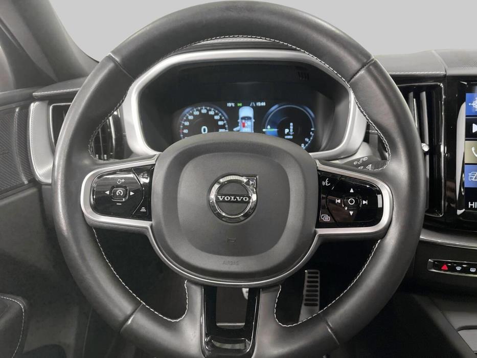 VOLVO XC60 2021