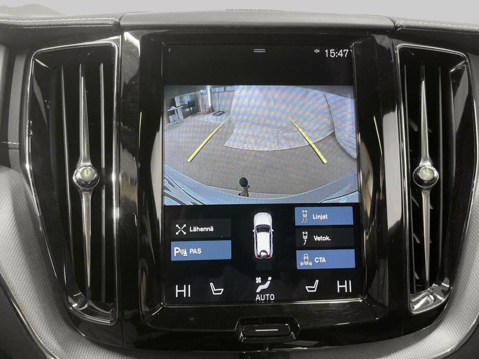 VOLVO XC60 2021