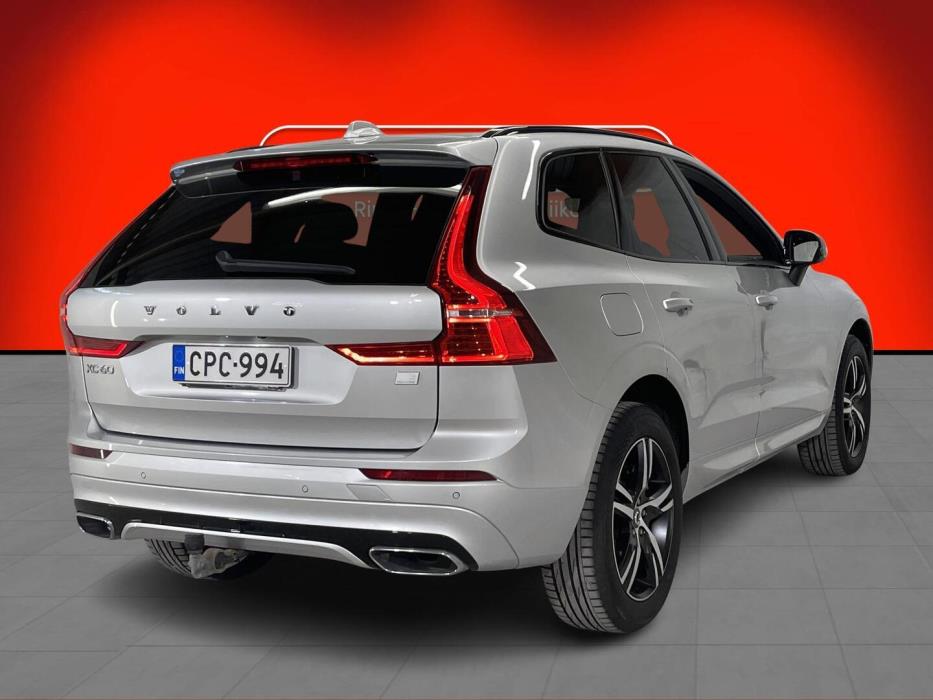 VOLVO XC60 2021