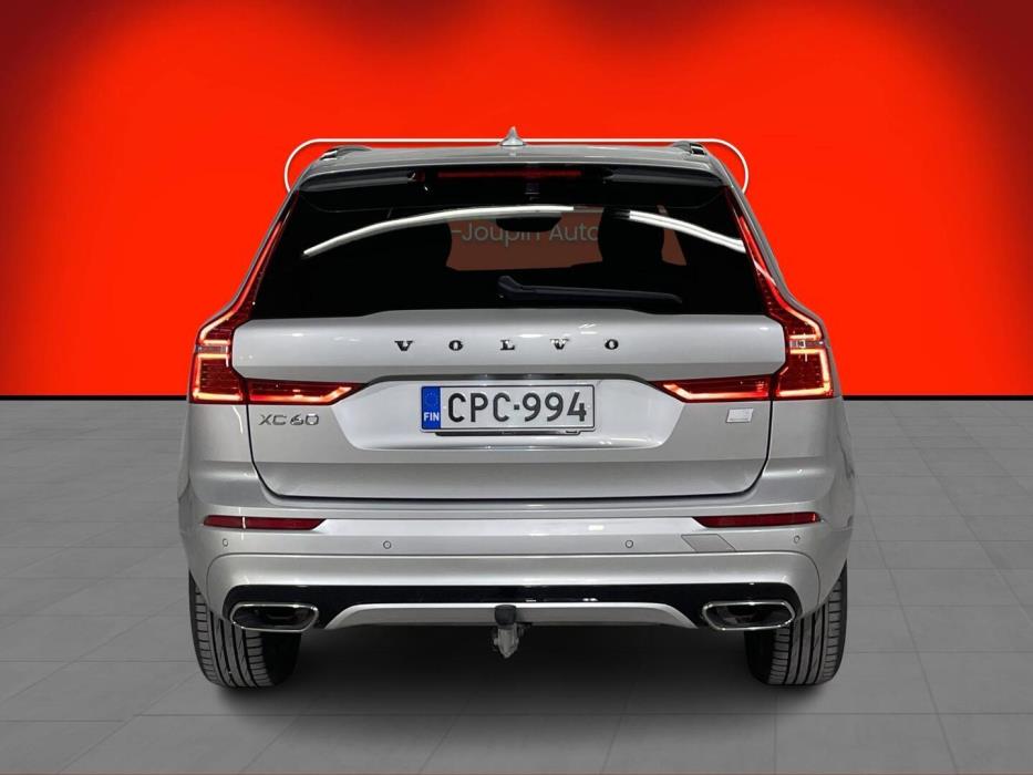 VOLVO XC60 2021