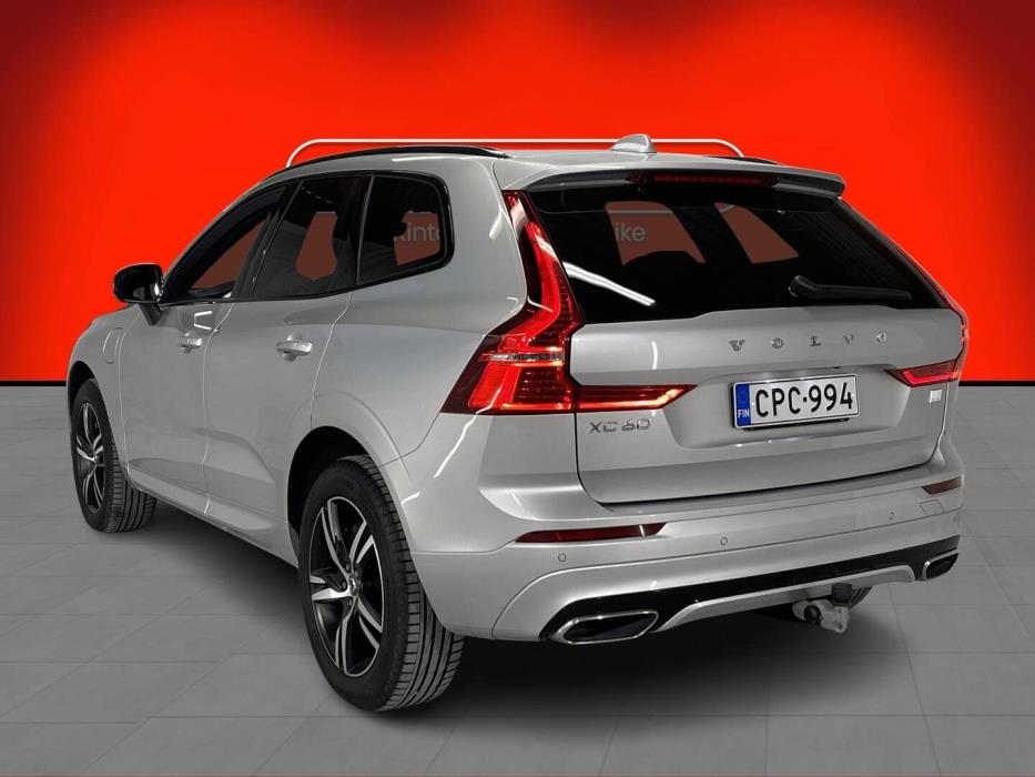 VOLVO XC60 2021