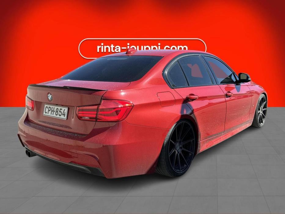 BMW 330 2017