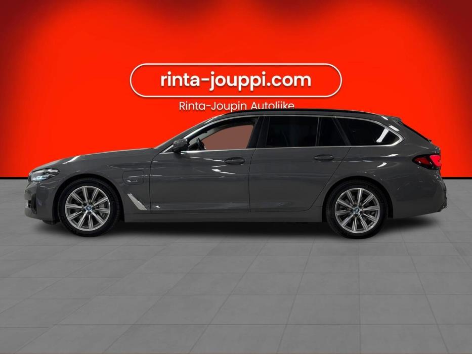 BMW 530 2022