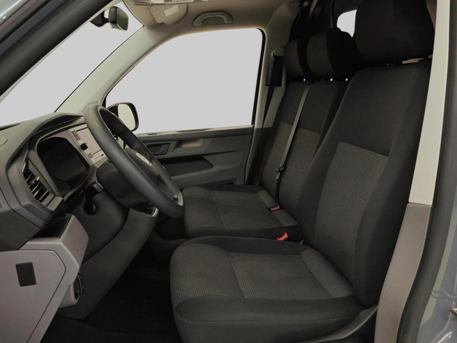 VOLKSWAGEN TRANSPORTER 2023