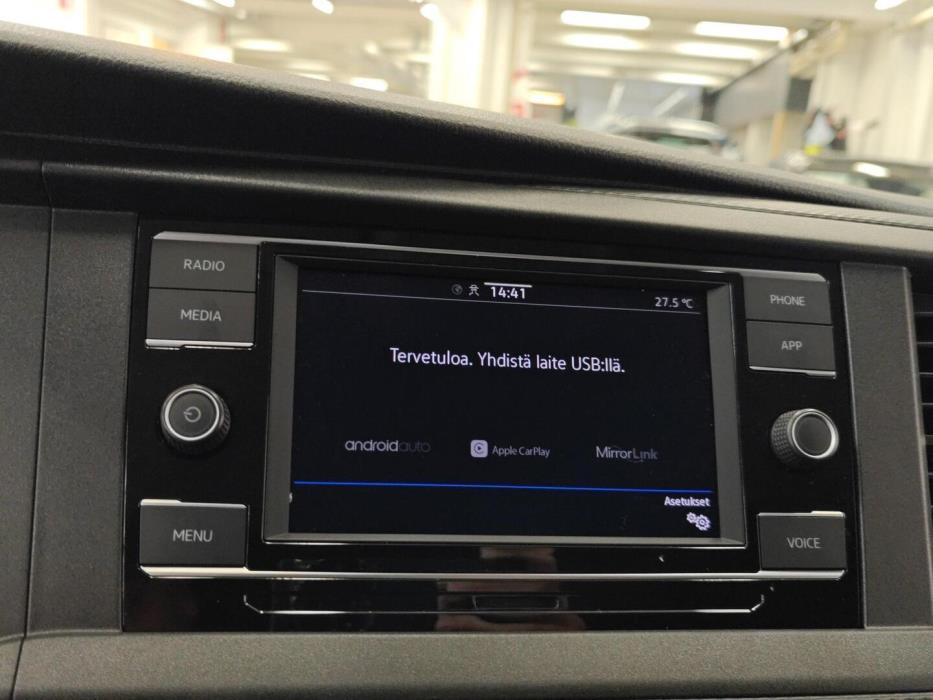 VOLKSWAGEN TRANSPORTER 2023