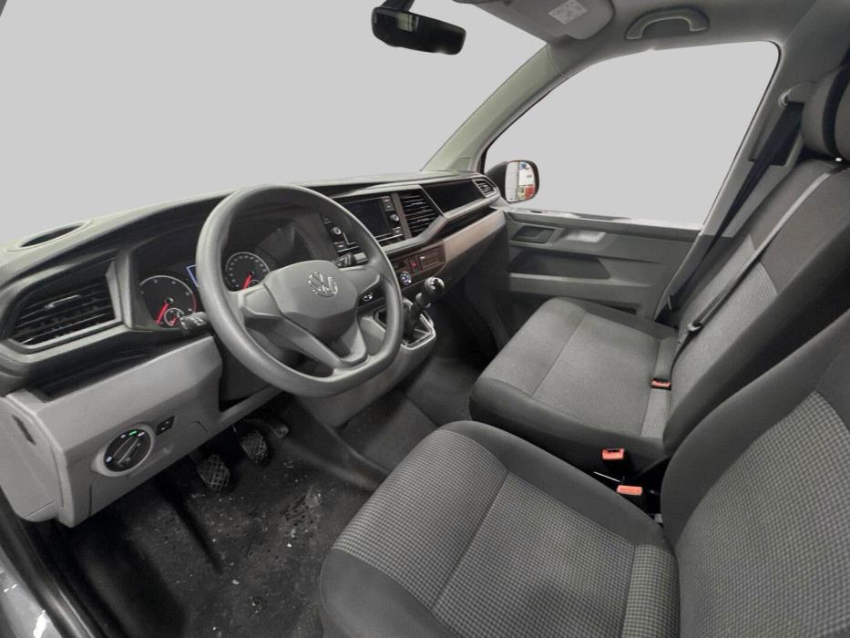 VOLKSWAGEN TRANSPORTER 2023