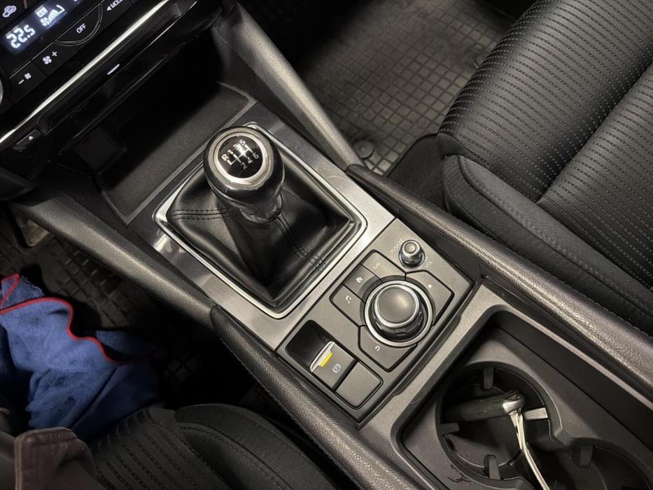 MAZDA Mazda6 2015