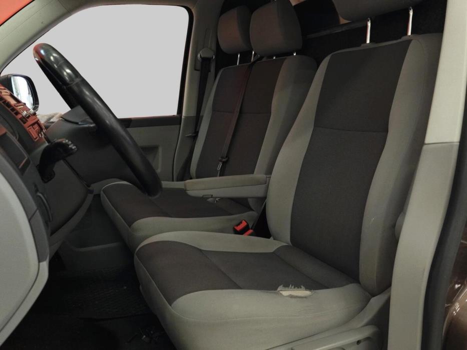 VOLKSWAGEN Transporter 2015