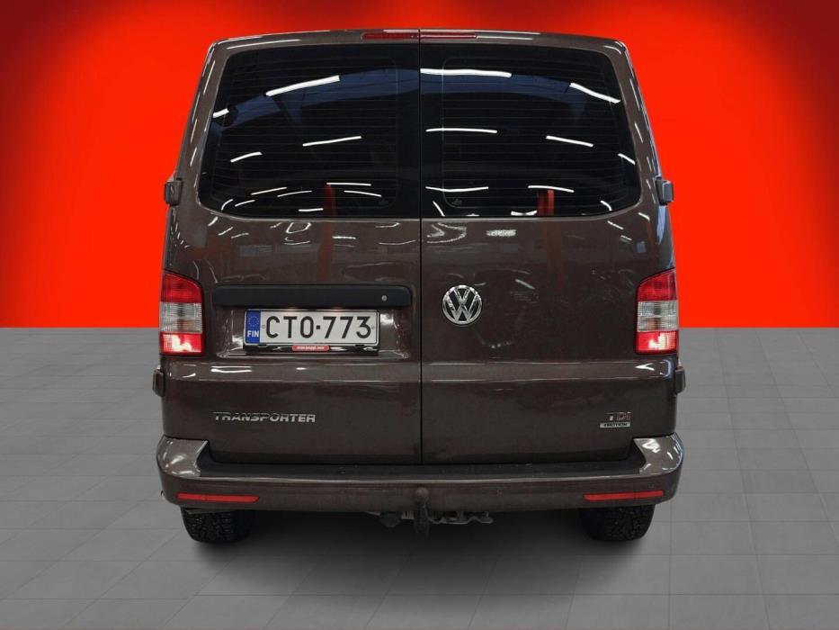 VOLKSWAGEN Transporter 2015