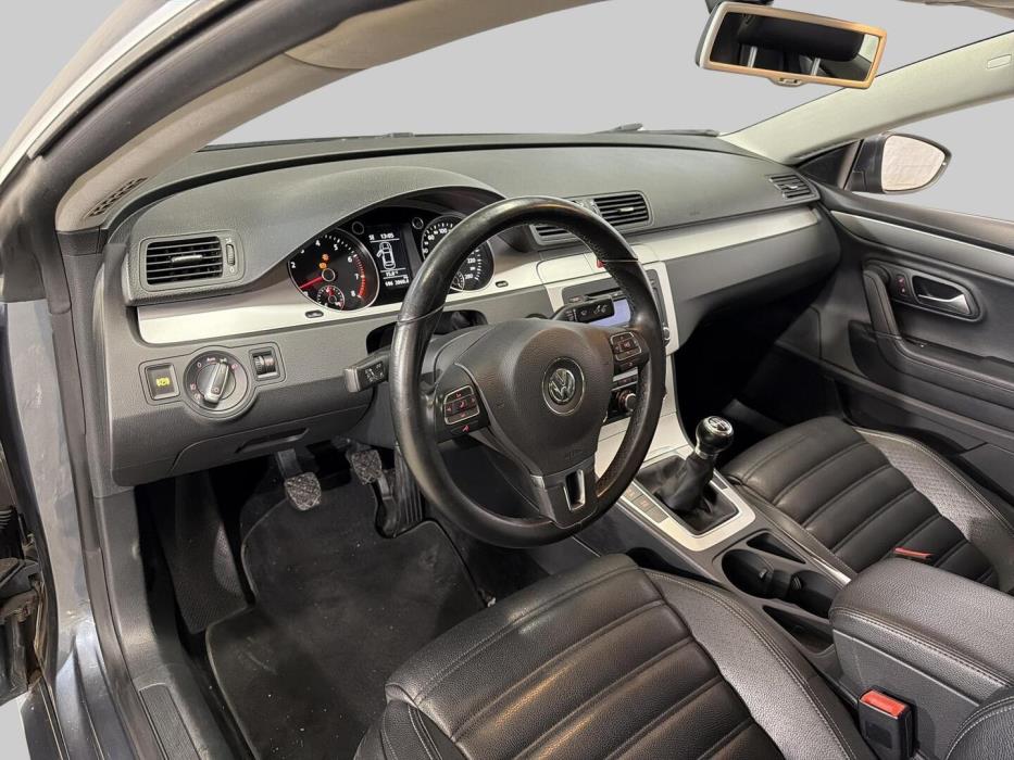 VOLKSWAGEN Passat CC 2009