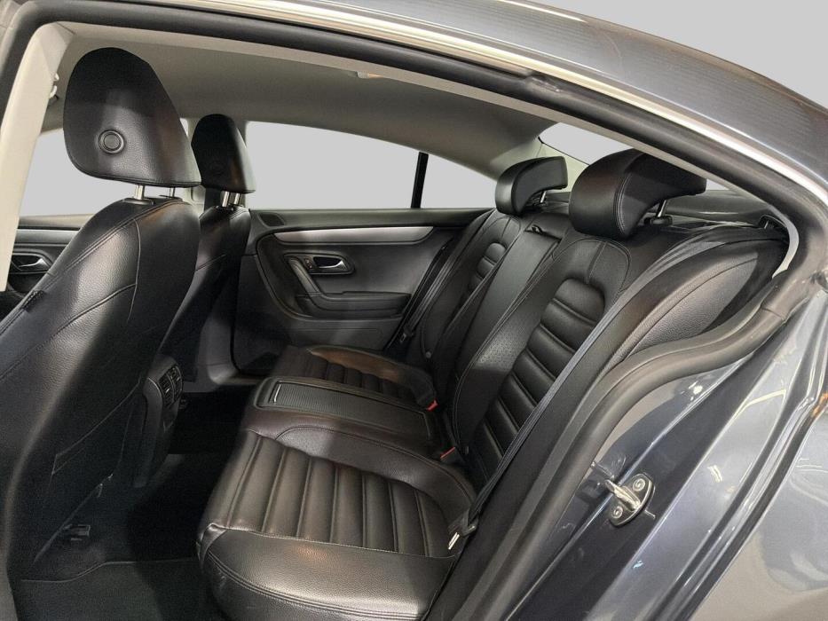 VOLKSWAGEN Passat CC 2009