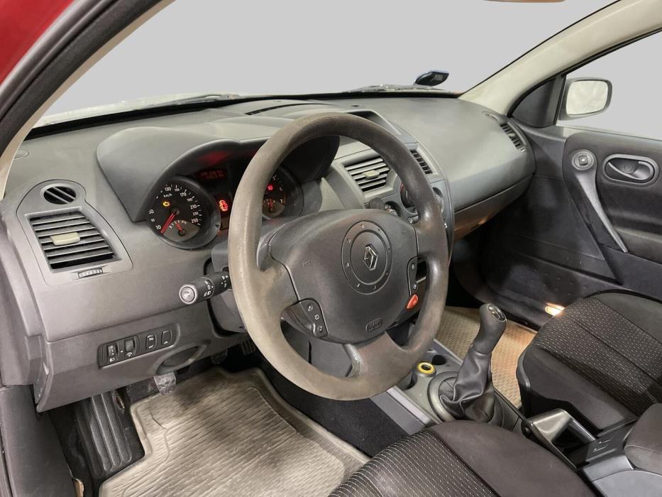 RENAULT Megane 2005